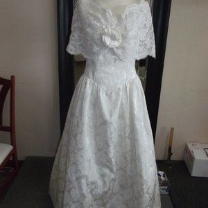 Wedding Dress ~ 34 inch waist